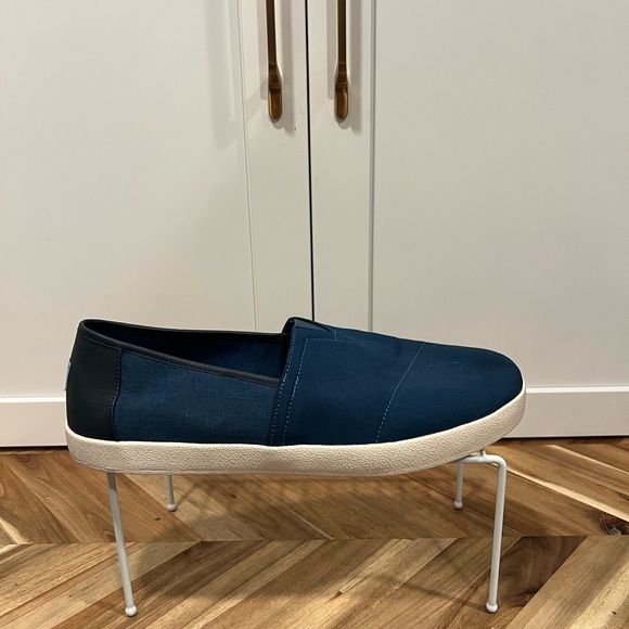Tom’s size 14 blue slip on sneakers original comfort - Picture 5 of 9